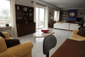 One flat-one floor-ONLY FAMILIES ALLOWED